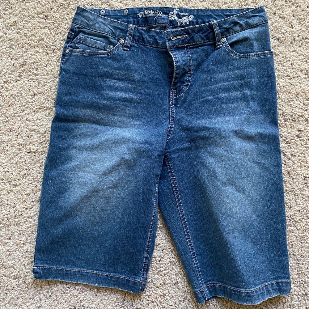 Style &Co. Glitzy Burmuda Jean Shorts Size 6